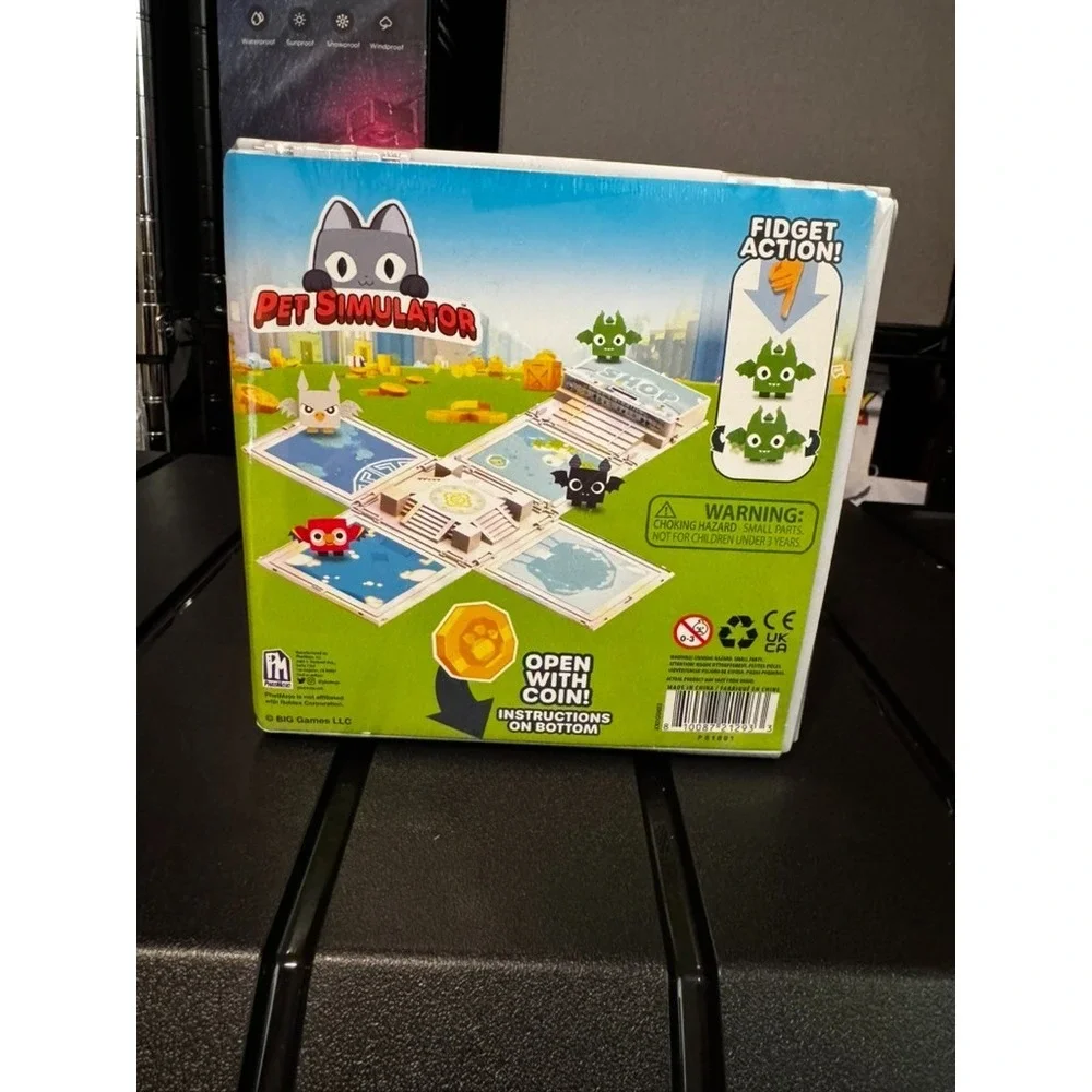 Pet Simulator X Action Figure Playset- Open With Coin‎ (Fidget Action) Brand New